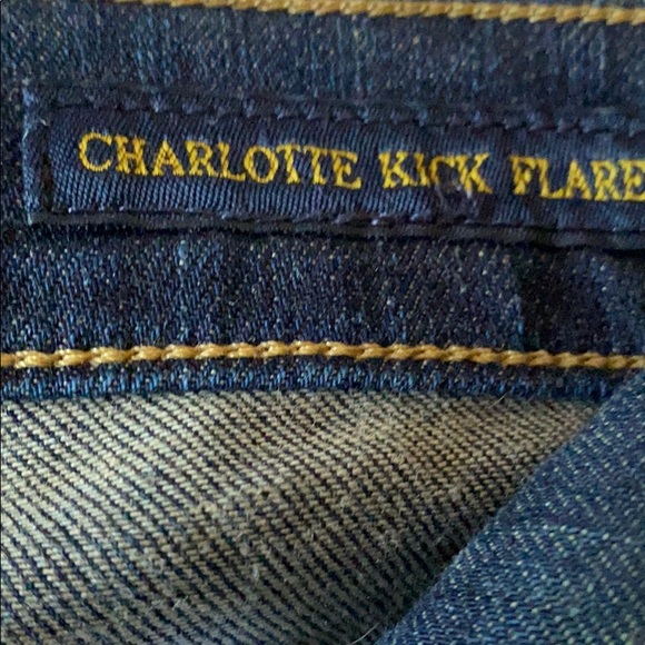 Jeans - Picture 2 of 4